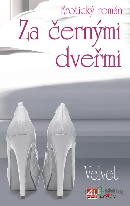 Za černými dveřmi - Velvet Za černými dveřmi - Velvet